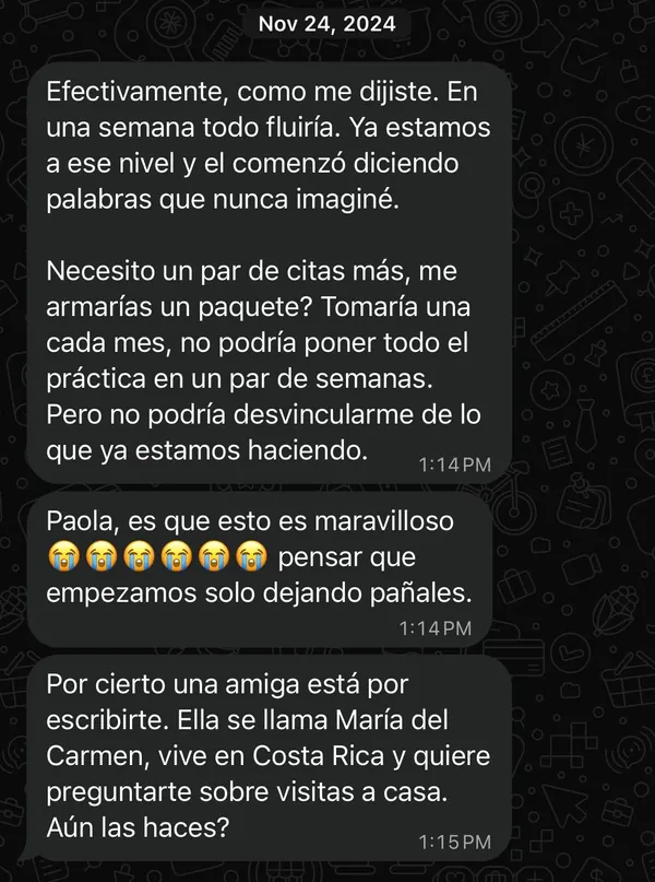 Messages in Spanish from a mom: within a week everything clicked, her son started saying new words, and she wants more sessions.